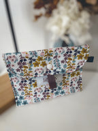 Pochette à maquillage fleurie bleu et jaune