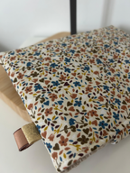 Pochette à liseuse fleurie d'automne