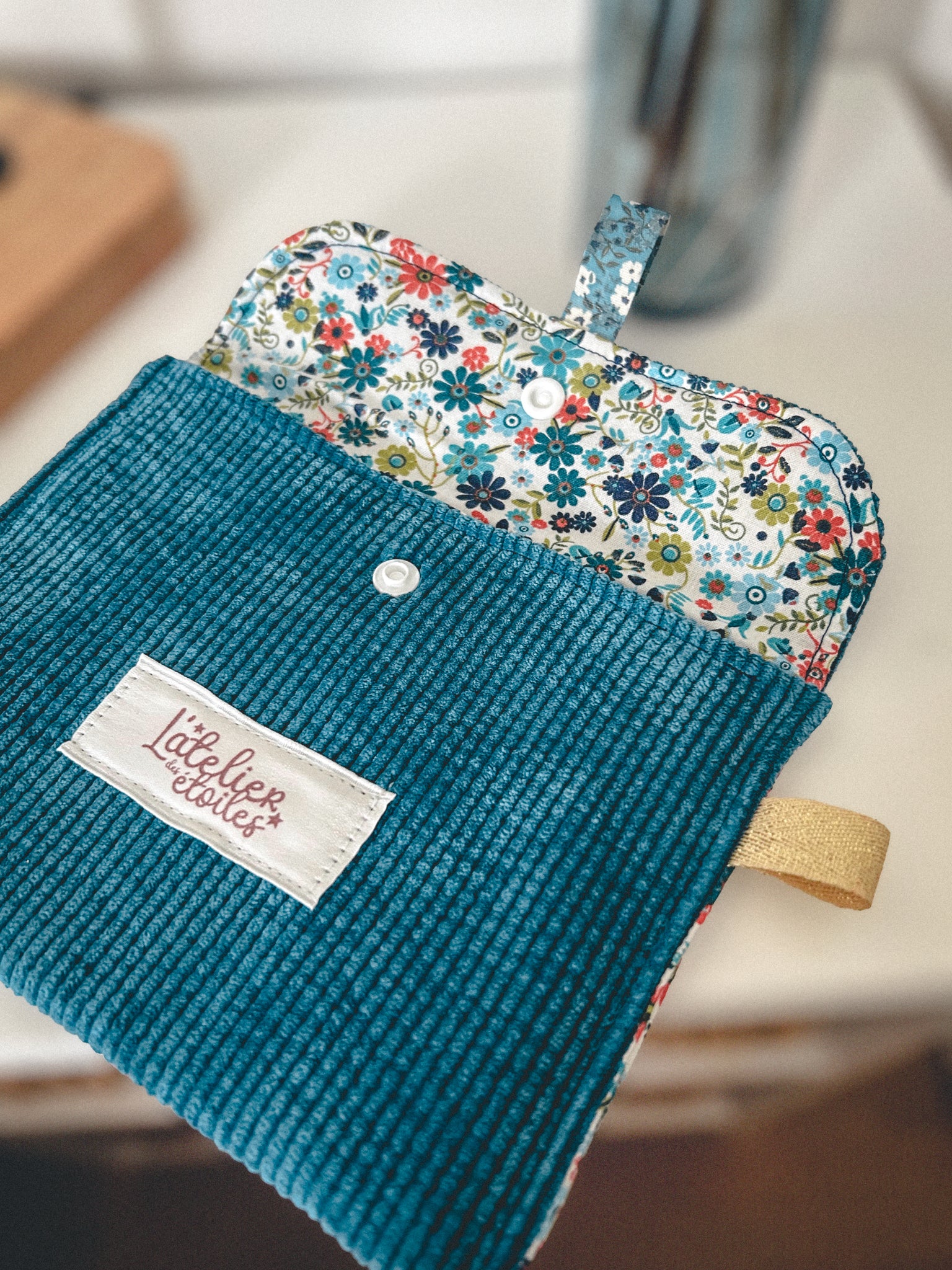 Pochette à maquillage en velour bleu canard