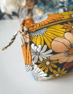 Trousse fleurie aux couleurs automnales