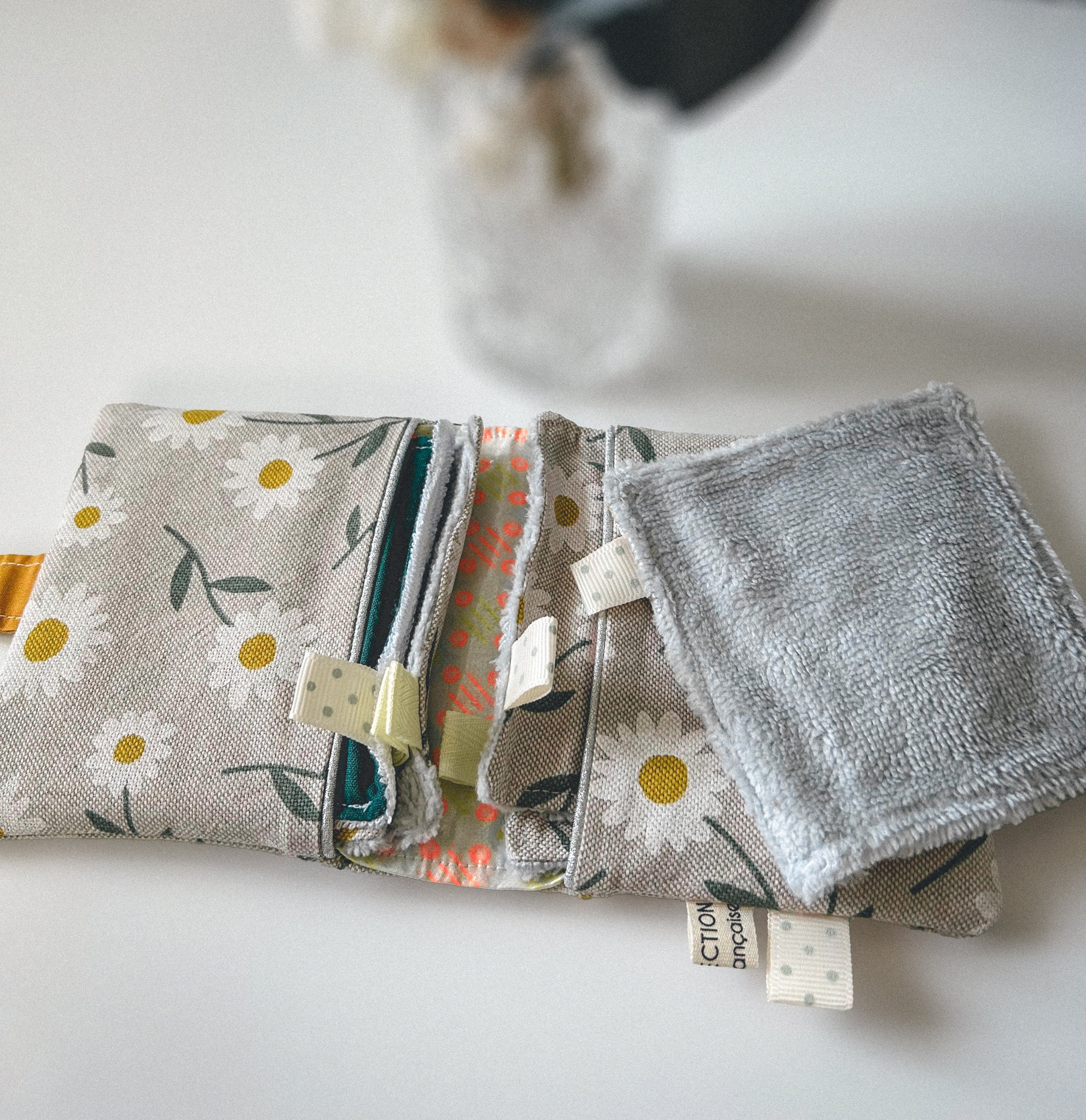 Pochette à lingettes lavables marguerites