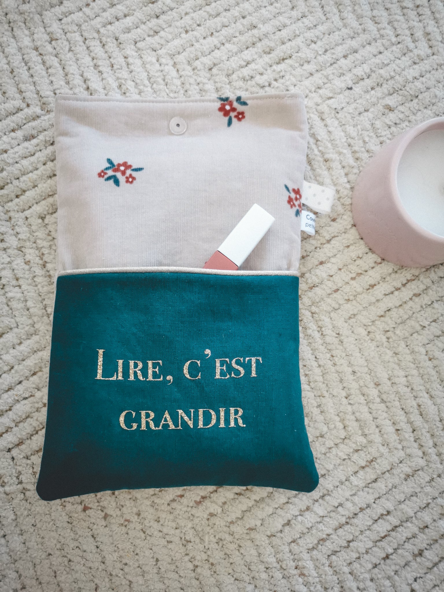 Pochette à livre A5 – Beige fleuri et bleu canard