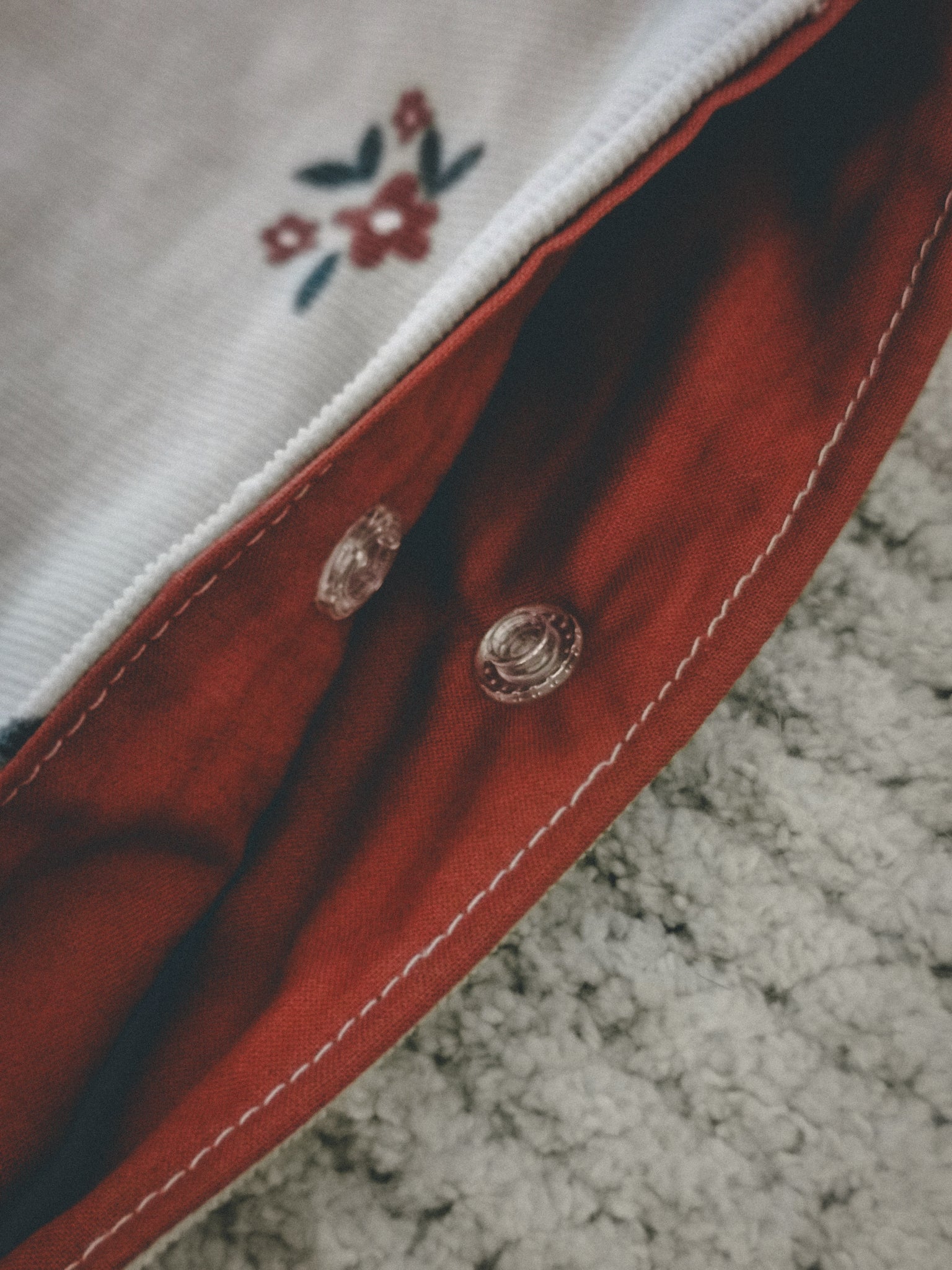 Pochette à livre A5 – Beige fleuri et bleu canard