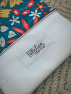 Pochette à livre A5 – fleurs & simili cuir blanc