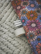 Pochette à livre A5 matelassée – Fleurie rose & bleu