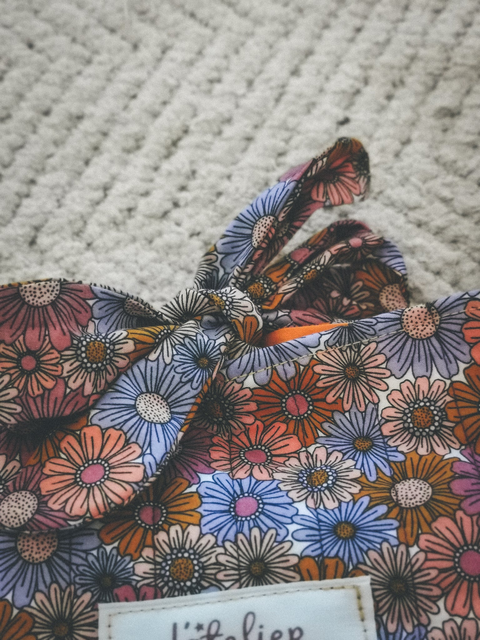 Pochette à livre A5 matelassée – Fleurie rose & bleu