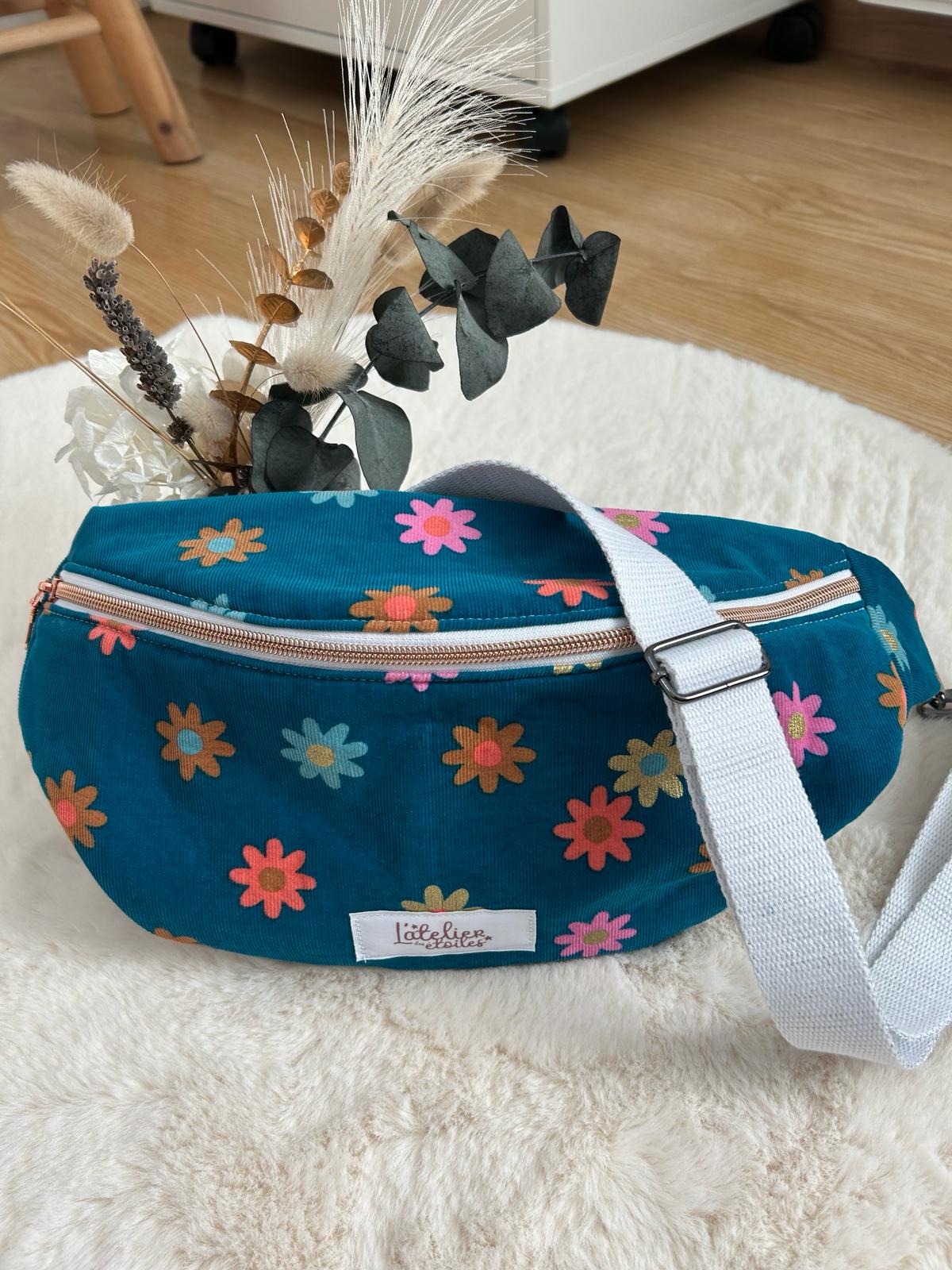 Sac banane velours fleuri turquoise L'atelier des étoiles