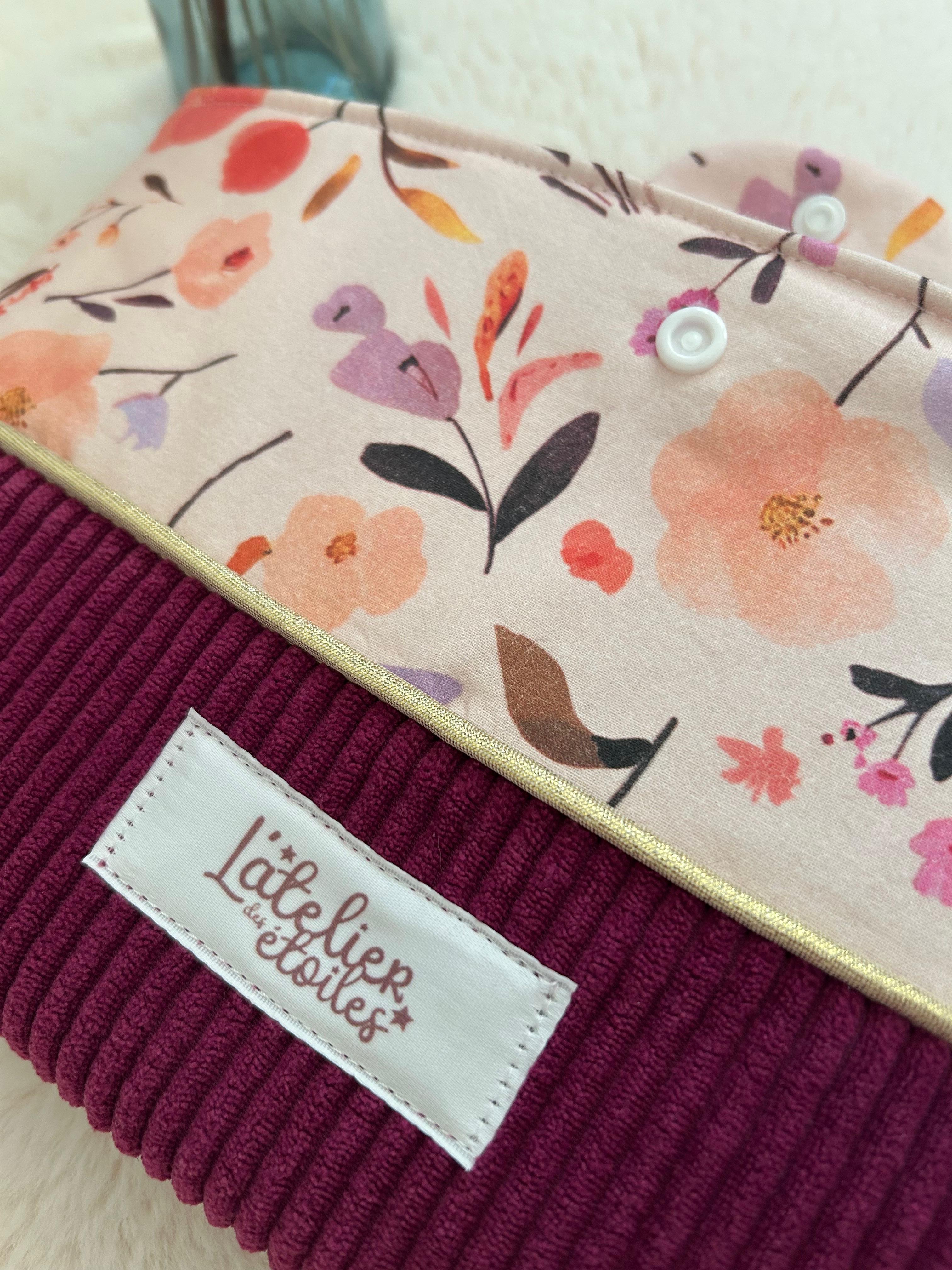 Pochette à livre fleurie rose L'atelier des étoiles