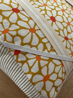 Coussin de lecture beige velours L'atelier des étoiles